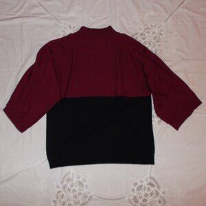 Womens Black & Maroon Larry Levine Pullover Sweater w. Extra Wide Sleeves- Sz L